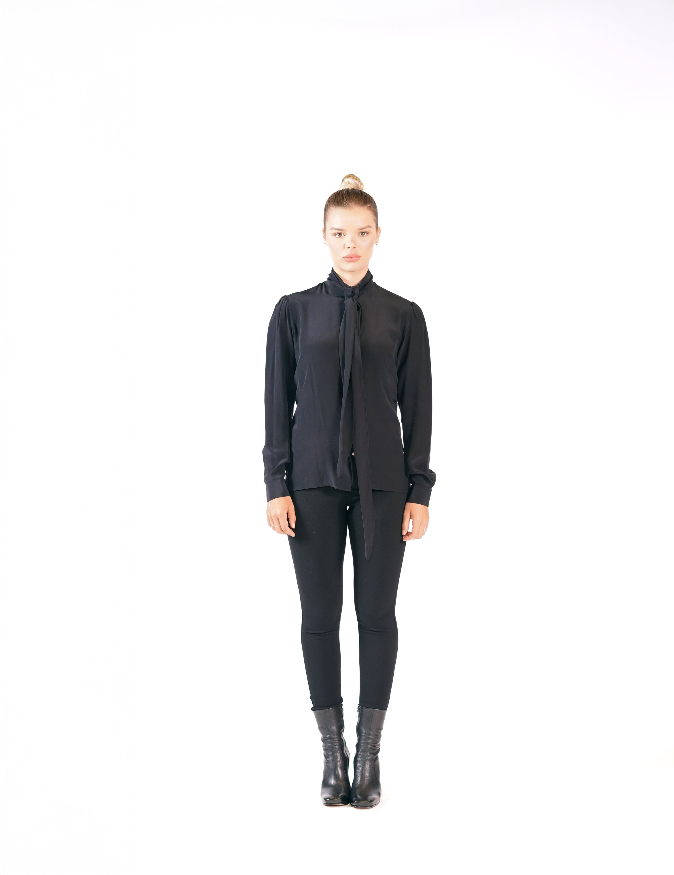 VICTORIA BLOUSE BLACK